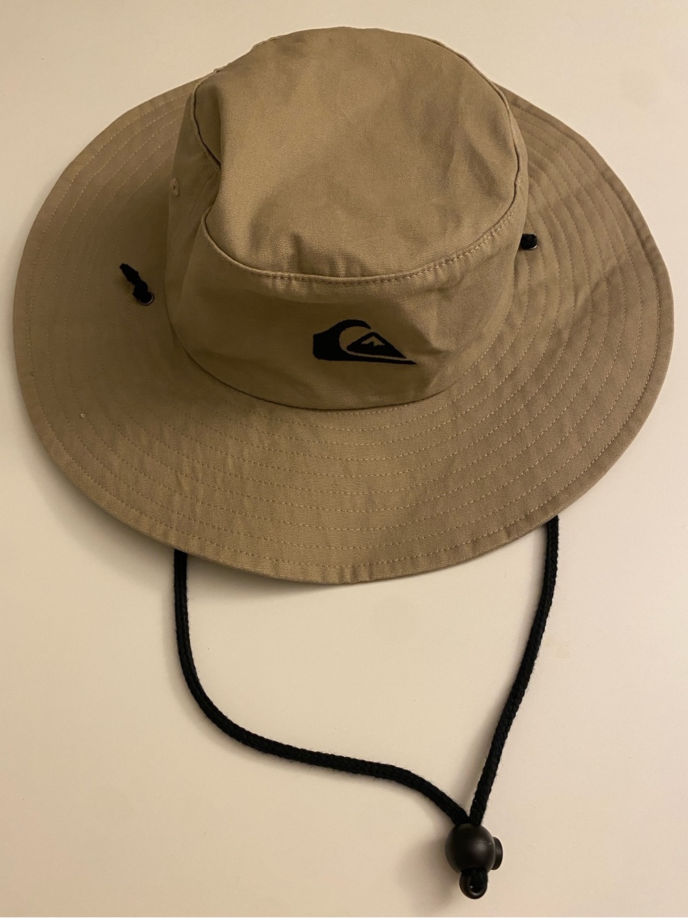 Quiksilver Tan/Khaki Wide-Brim Hat with Black Chin Cord